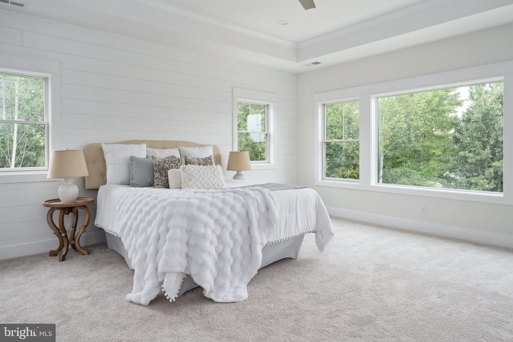 8558 HIGHCLERE LN, SPOTSYLVANIA, Virginia 22553, 4 Bedrooms Bedrooms, ,5 BathroomsBathrooms,Residential,8558 HIGHCLERE LN,VASP2040784 MLS # VASP2040784