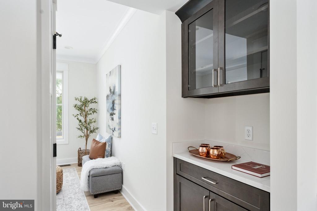 8558 HIGHCLERE LN, SPOTSYLVANIA, Virginia 22553, 4 Bedrooms Bedrooms, ,5 BathroomsBathrooms,Residential,8558 HIGHCLERE LN,VASP2040784 MLS # VASP2040784