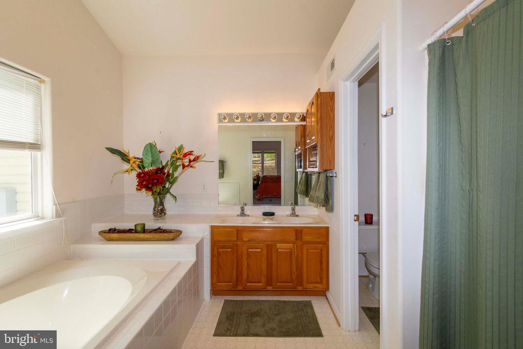 15305 PECAN TREE DR, MINERAL, Virginia 23117, 3 Bedrooms Bedrooms, ,3 BathroomsBathrooms,Residential,15305 PECAN TREE DR,VASP2040946 MLS # VASP2040946