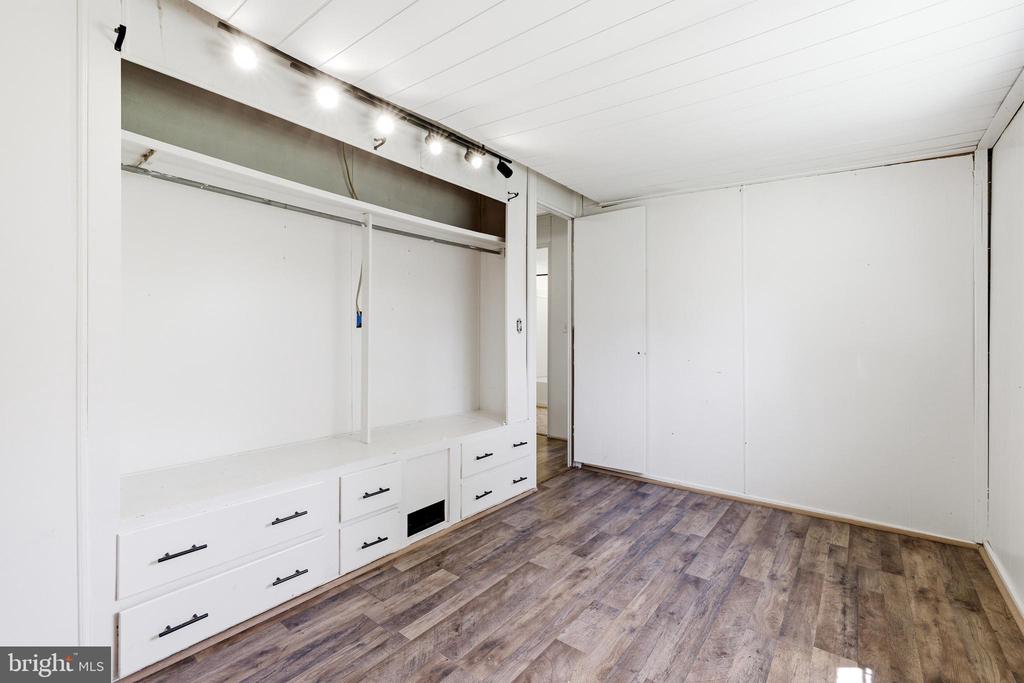 411 FOURTH ST, LURAY, Virginia 22835, 3 Bedrooms Bedrooms, ,1 BathroomBathrooms,Residential,411 FOURTH ST,VAPA2006332 MLS # VAPA2006332