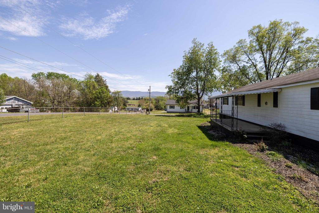 411 FOURTH ST, LURAY, Virginia 22835, 3 Bedrooms Bedrooms, ,1 BathroomBathrooms,Residential,411 FOURTH ST,VAPA2006332 MLS # VAPA2006332