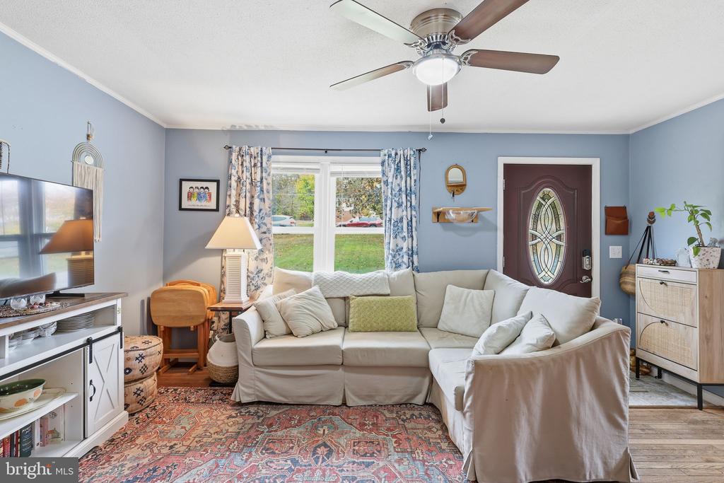 11006 DOE CIR, FREDERICKSBURG, Virginia 22407, 2 Bedrooms Bedrooms, ,1 BathroomBathrooms,Residential,11006 DOE CIR,VASP2041170 MLS # VASP2041170