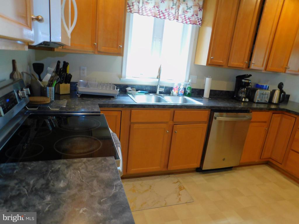 142 MANSFIELD ST, FREDERICKSBURG, Virginia 22408, 3 Bedrooms Bedrooms, ,3 BathroomsBathrooms,Residential,142 MANSFIELD ST,VASP2041036 MLS # VASP2041036