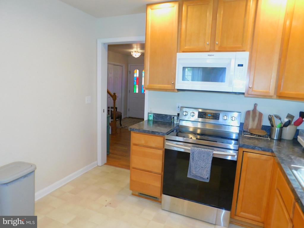 142 MANSFIELD ST, FREDERICKSBURG, Virginia 22408, 3 Bedrooms Bedrooms, ,3 BathroomsBathrooms,Residential,142 MANSFIELD ST,VASP2041036 MLS # VASP2041036