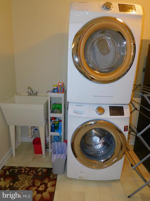 142 MANSFIELD ST, FREDERICKSBURG, Virginia 22408, 3 Bedrooms Bedrooms, ,3 BathroomsBathrooms,Residential,142 MANSFIELD ST,VASP2041036 MLS # VASP2041036