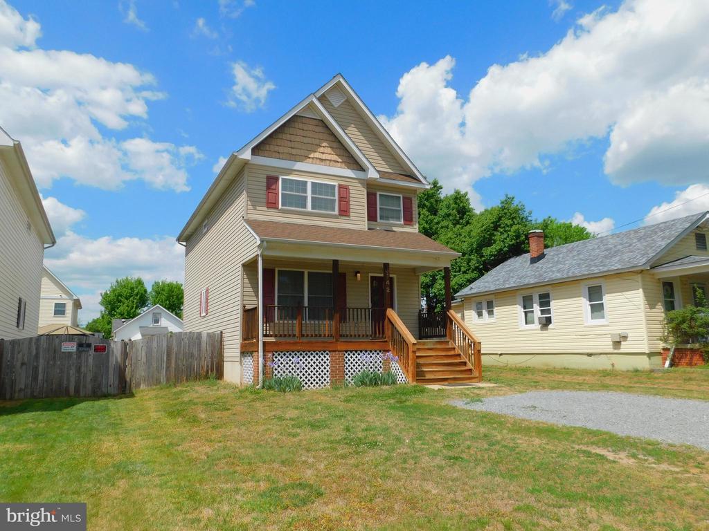 142 MANSFIELD ST, FREDERICKSBURG, Virginia 22408, 3 Bedrooms Bedrooms, ,3 BathroomsBathrooms,Residential,142 MANSFIELD ST,VASP2041036 MLS # VASP2041036