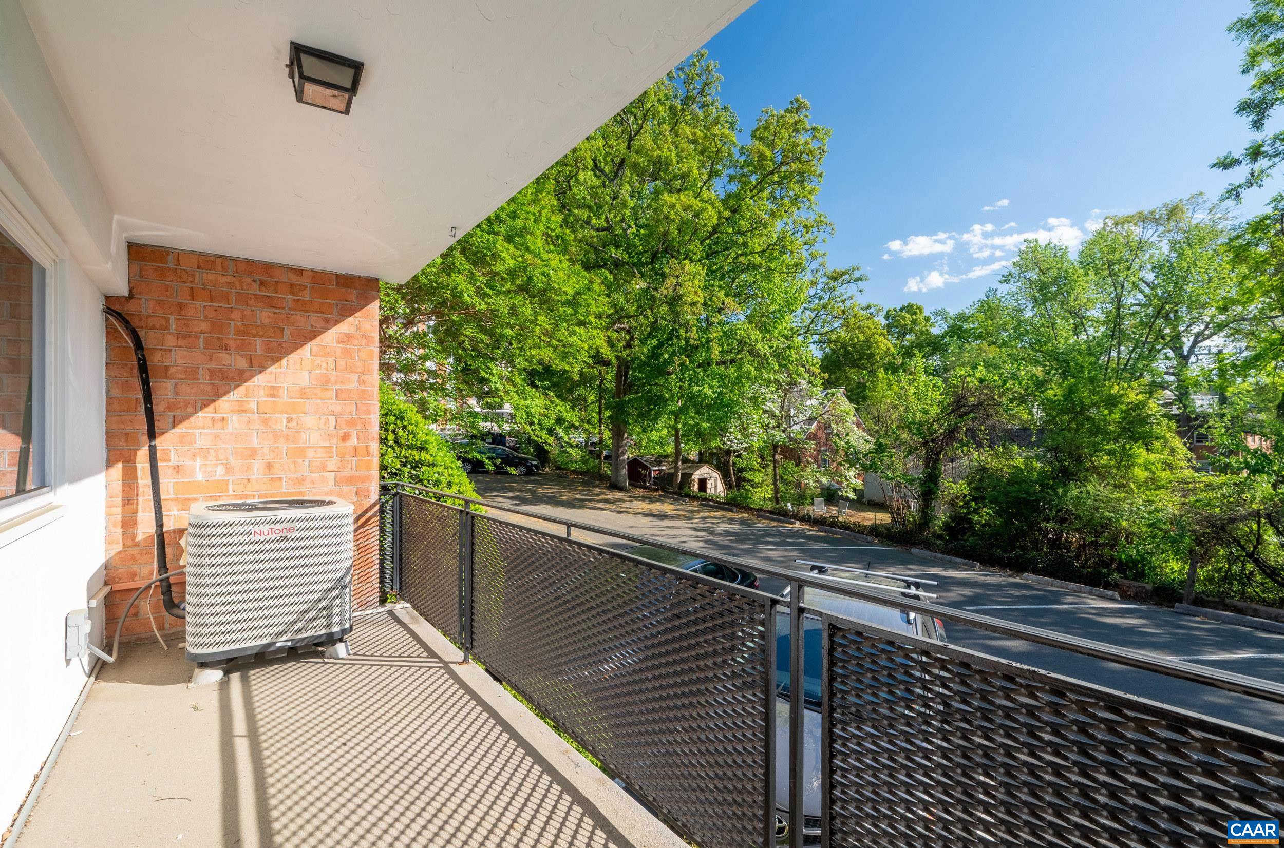 1800 JEFFERSON PARK AVE, CHARLOTTESVILLE, Virginia 22903, 2 Bedrooms Bedrooms, ,1 BathroomBathrooms,Residential,1800 JEFFERSON PARK AVE,676082 MLS # 676082