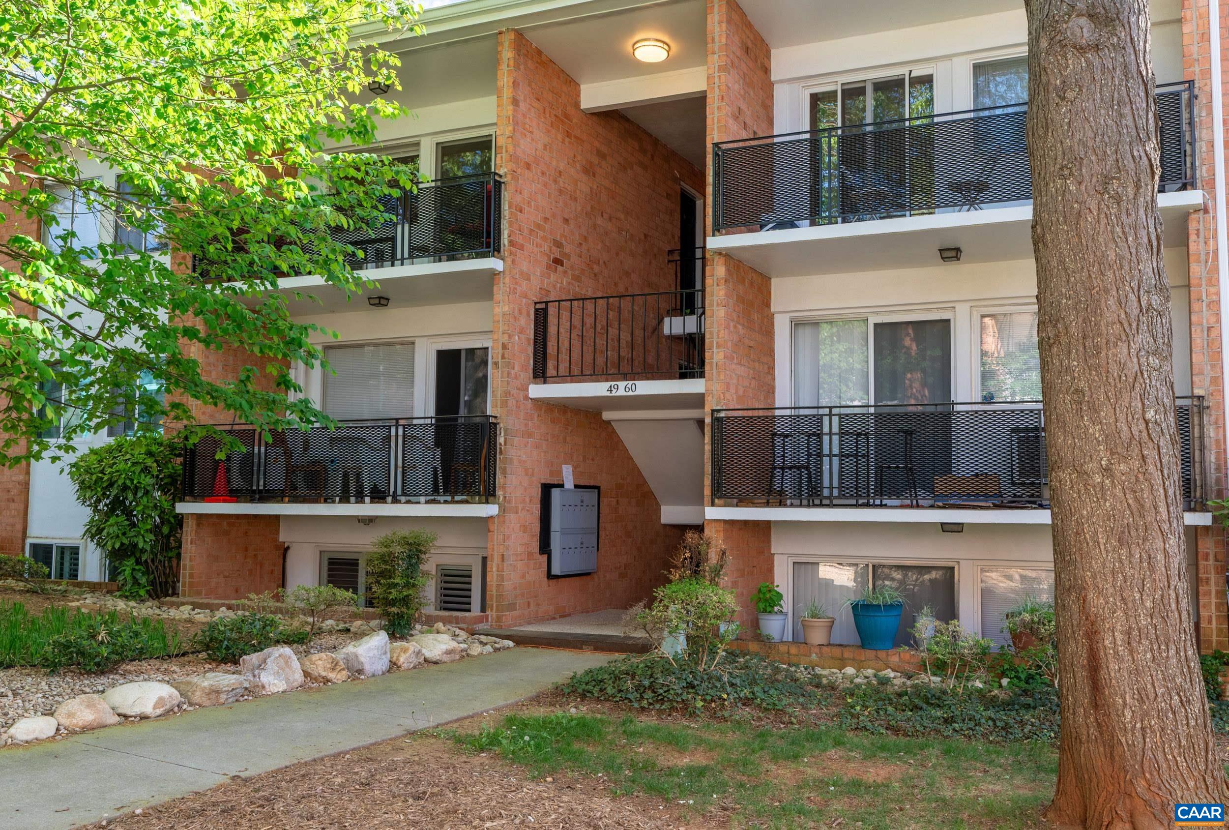 1800 JEFFERSON PARK AVE, CHARLOTTESVILLE, Virginia 22903, 2 Bedrooms Bedrooms, ,1 BathroomBathrooms,Residential,1800 JEFFERSON PARK AVE,676082 MLS # 676082