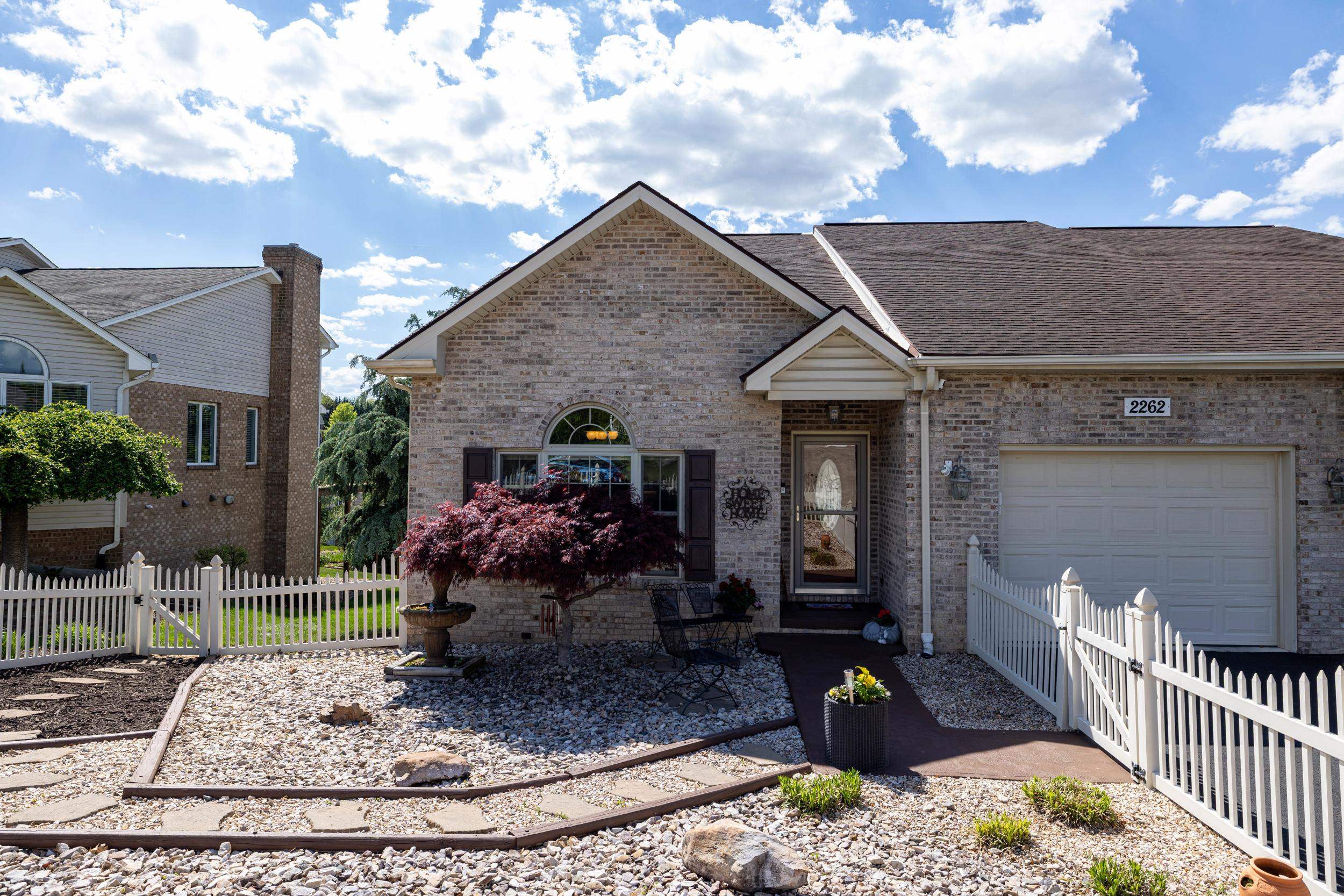 2262 LAKE TERRACE DR, HARRISONBURG, Virginia 22802, 2 Bedrooms Bedrooms, ,2 BathroomsBathrooms,Residential,2262 LAKE TERRACE DR,676083 MLS # 676083