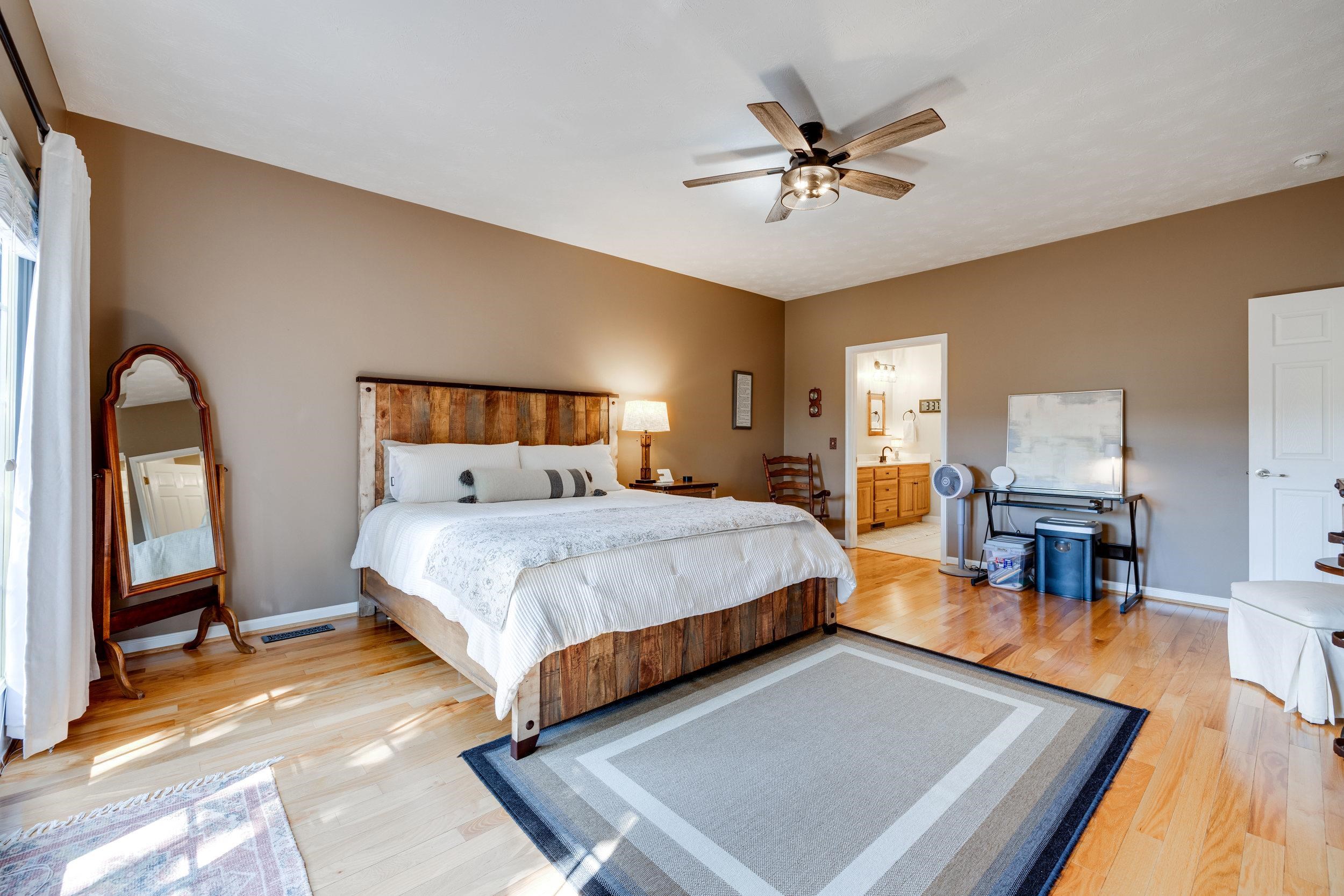 2262 LAKE TERRACE DR, HARRISONBURG, Virginia 22802, 2 Bedrooms Bedrooms, ,2 BathroomsBathrooms,Residential,2262 LAKE TERRACE DR,676083 MLS # 676083