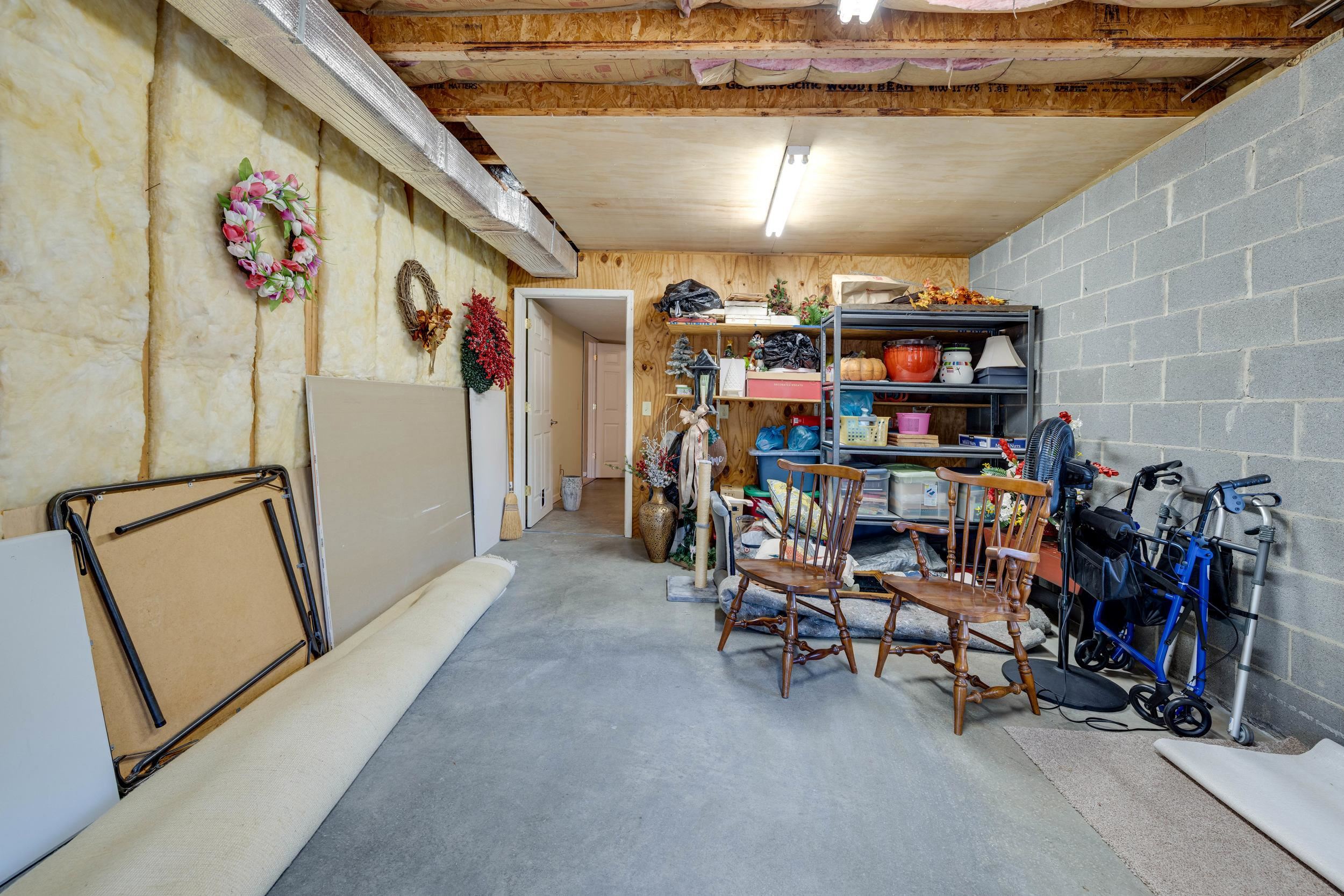 2262 LAKE TERRACE DR, HARRISONBURG, Virginia 22802, 2 Bedrooms Bedrooms, ,2 BathroomsBathrooms,Residential,2262 LAKE TERRACE DR,676083 MLS # 676083