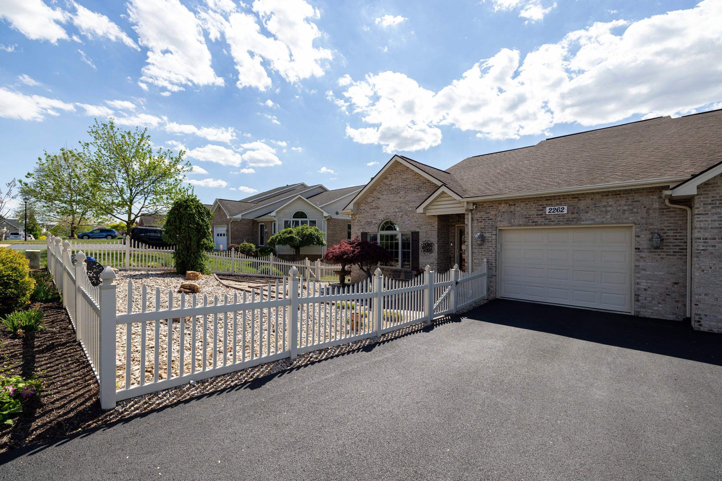 2262 LAKE TERRACE DR, HARRISONBURG, Virginia 22802, 2 Bedrooms Bedrooms, ,2 BathroomsBathrooms,Residential,2262 LAKE TERRACE DR,676083 MLS # 676083