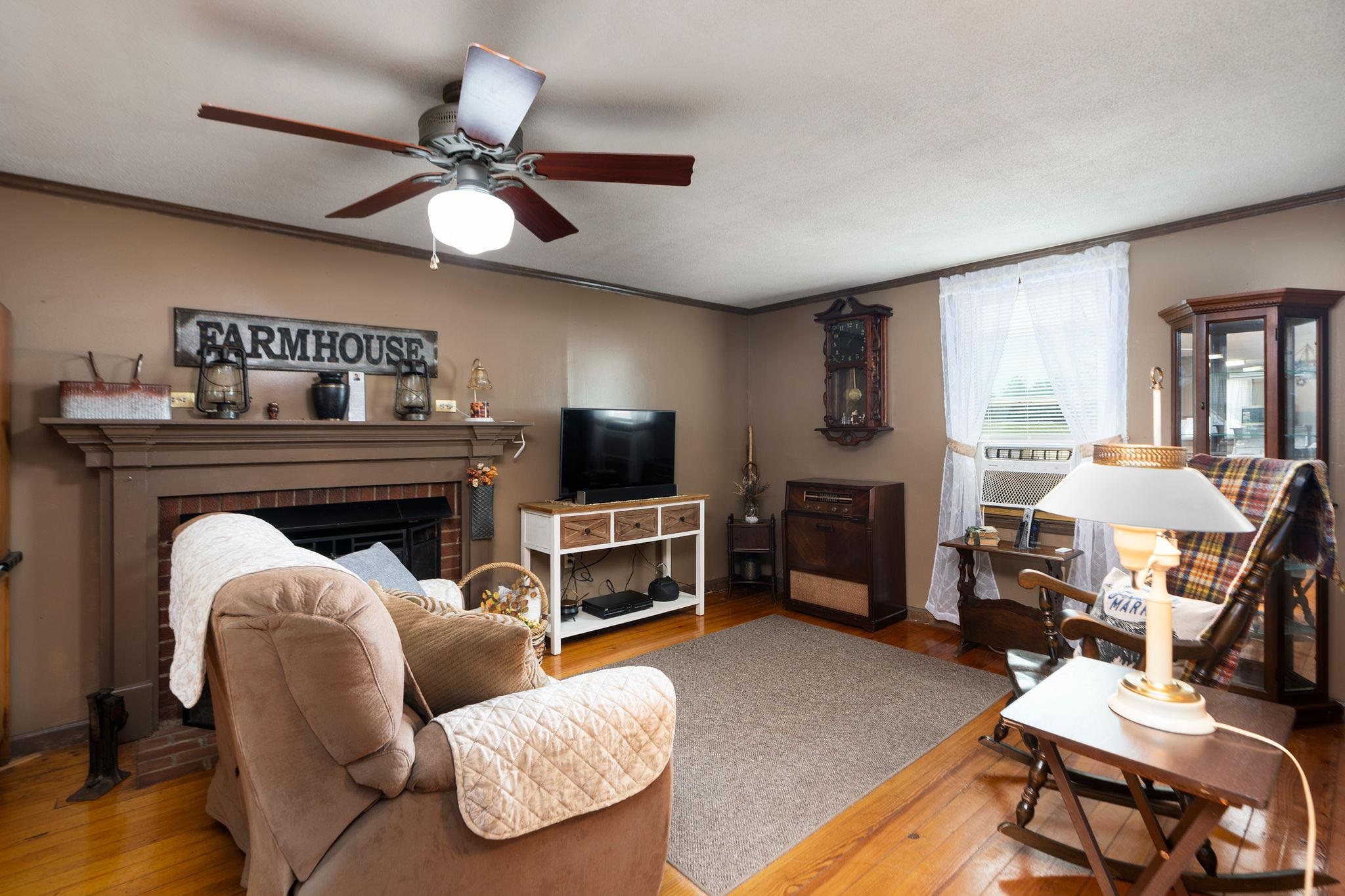 9 HOAGIE LN, SWOOPE, Virginia 24479, 2 Bedrooms Bedrooms, ,1 BathroomBathrooms,Residential,9 HOAGIE LN,676086 MLS # 676086