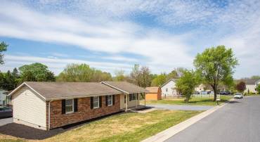 289 MORNINGSIDE DR, BROADWAY, Virginia 22815, 3 Bedrooms Bedrooms, ,2 BathroomsBathrooms,Residential,289 MORNINGSIDE DR,676087 MLS # 676087