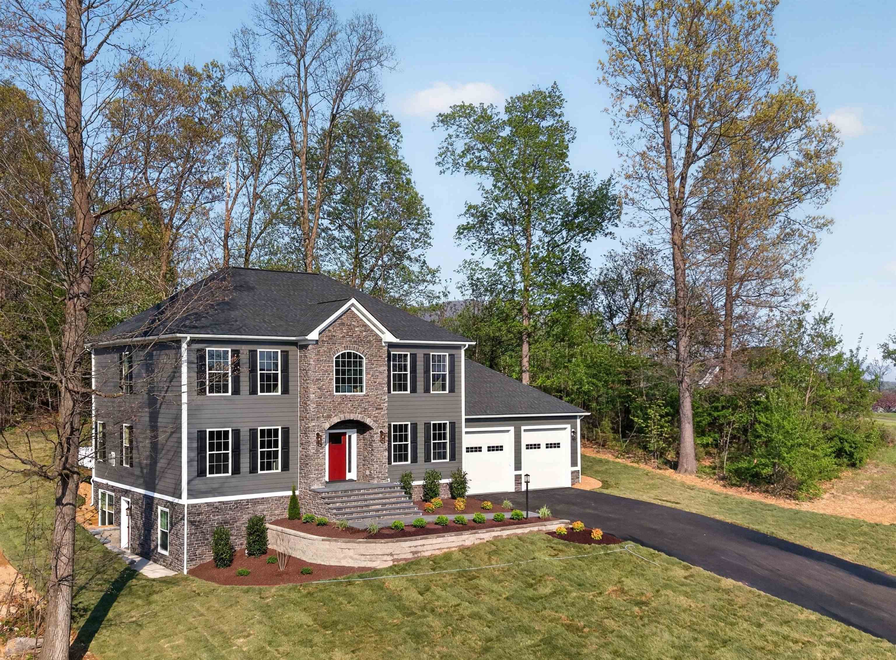 140 HASTINGS CT, ROCKINGHAM, Virginia 22801, 5 Bedrooms Bedrooms, ,5 BathroomsBathrooms,Residential,140 HASTINGS CT,676089 MLS # 676089