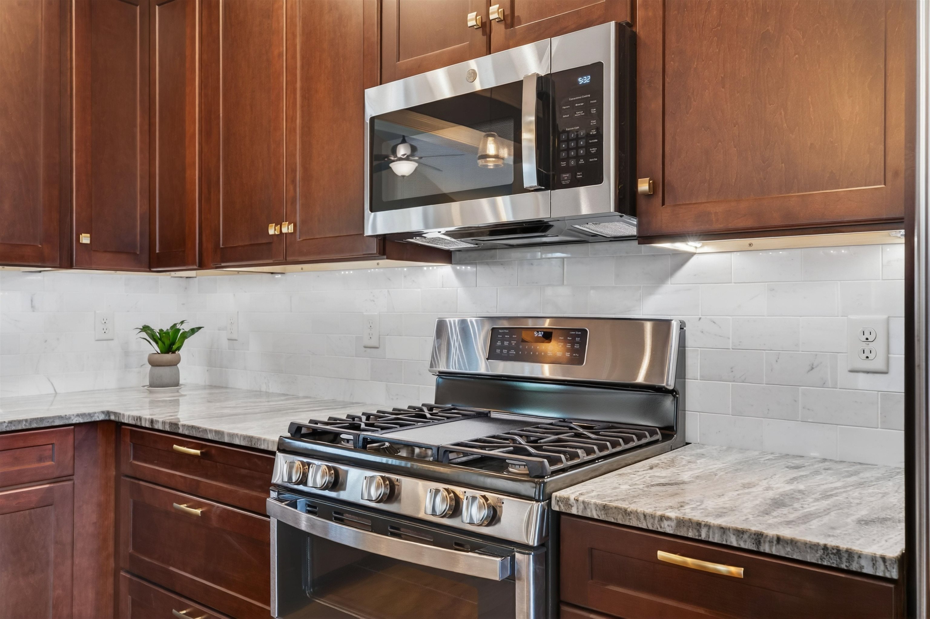 140 HASTINGS CT, ROCKINGHAM, Virginia 22801, 5 Bedrooms Bedrooms, ,5 BathroomsBathrooms,Residential,140 HASTINGS CT,676089 MLS # 676089