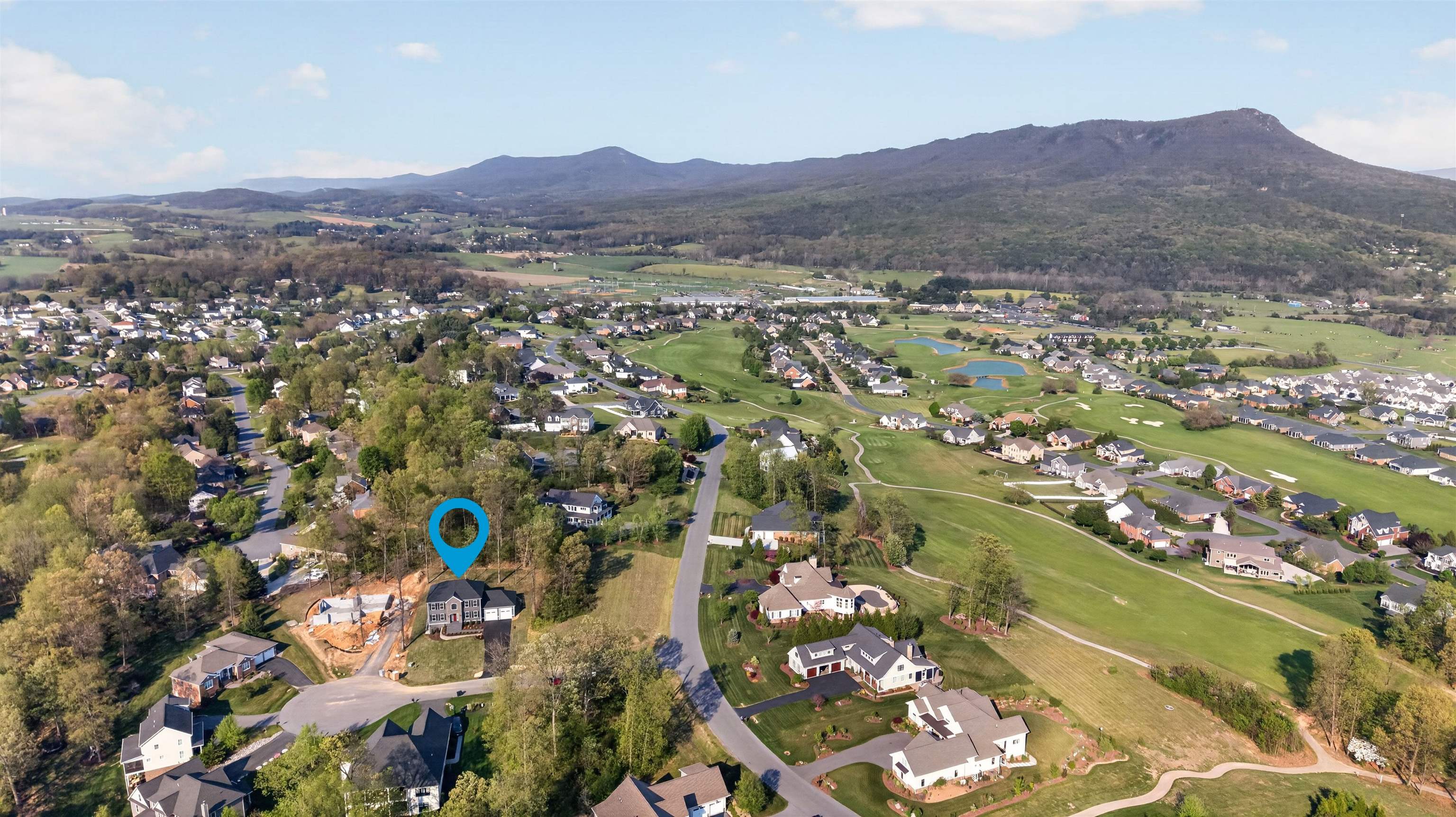 140 HASTINGS CT, ROCKINGHAM, Virginia 22801, 5 Bedrooms Bedrooms, ,5 BathroomsBathrooms,Residential,140 HASTINGS CT,676089 MLS # 676089