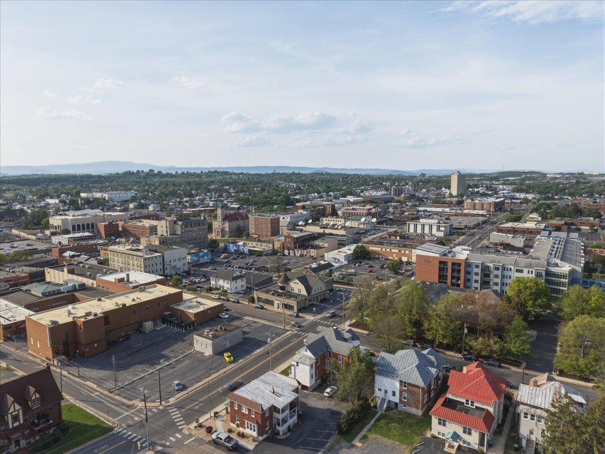 124 NEWMAN AVE, HARRISONBURG, Virginia 22801, ,Commercial,124 NEWMAN AVE,676102 MLS # 676102