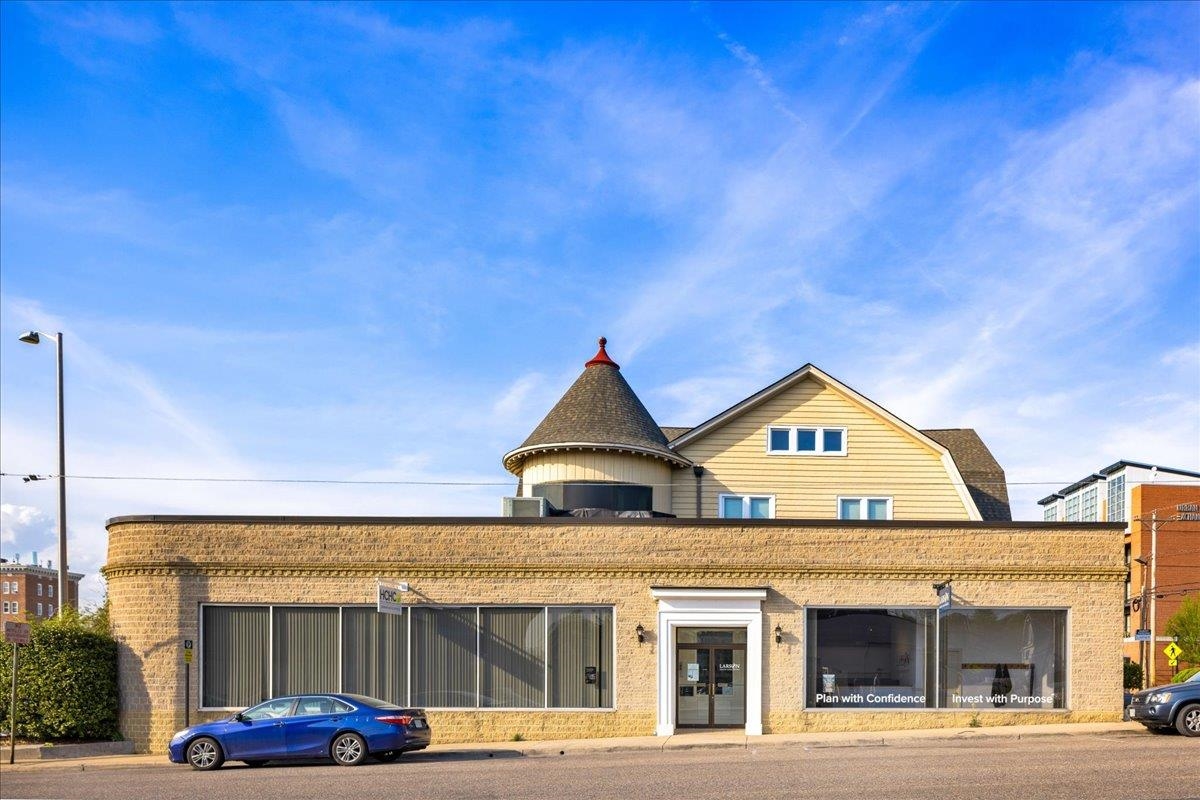 124 NEWMAN AVE, HARRISONBURG, Virginia 22801, ,Commercial,124 NEWMAN AVE,676102 MLS # 676102