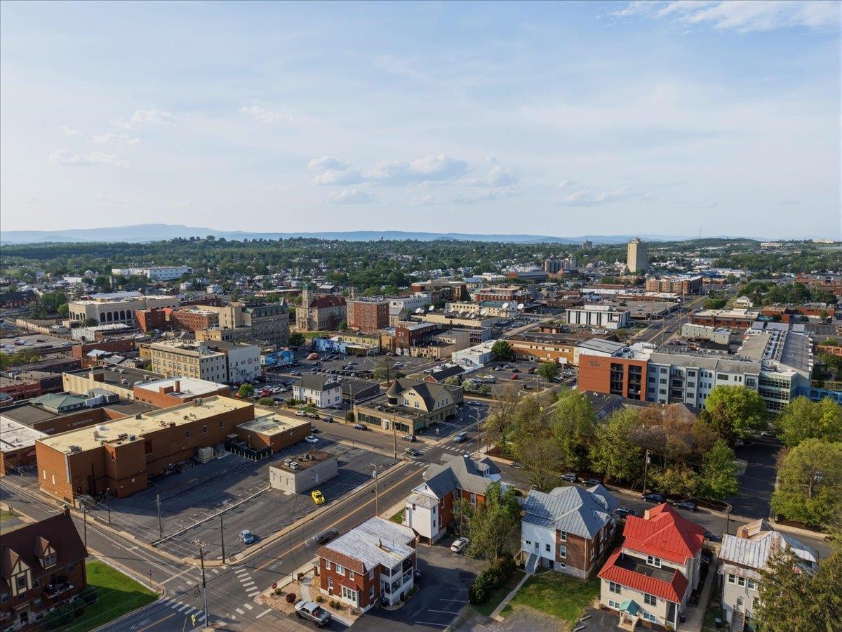 124 NEWMAN AVE, HARRISONBURG, Virginia 22801, ,Commercial,124 NEWMAN AVE,676102 MLS # 676102