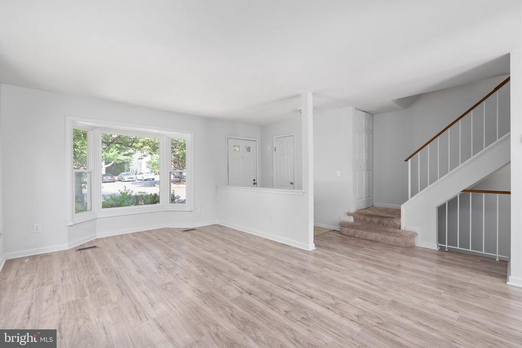 10701 GIDEON CT, FREDERICKSBURG, Virginia 22407, 3 Bedrooms Bedrooms, ,3 BathroomsBathrooms,Residential,BALLANTRAYE,10701 GIDEON CT,VASP2040772 MLS # VASP2040772