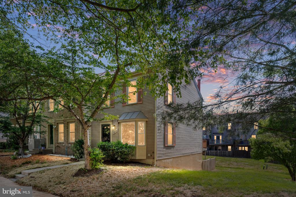 10701 GIDEON CT, FREDERICKSBURG, Virginia 22407, 3 Bedrooms Bedrooms, ,3 BathroomsBathrooms,Residential,BALLANTRAYE,10701 GIDEON CT,VASP2040772 MLS # VASP2040772