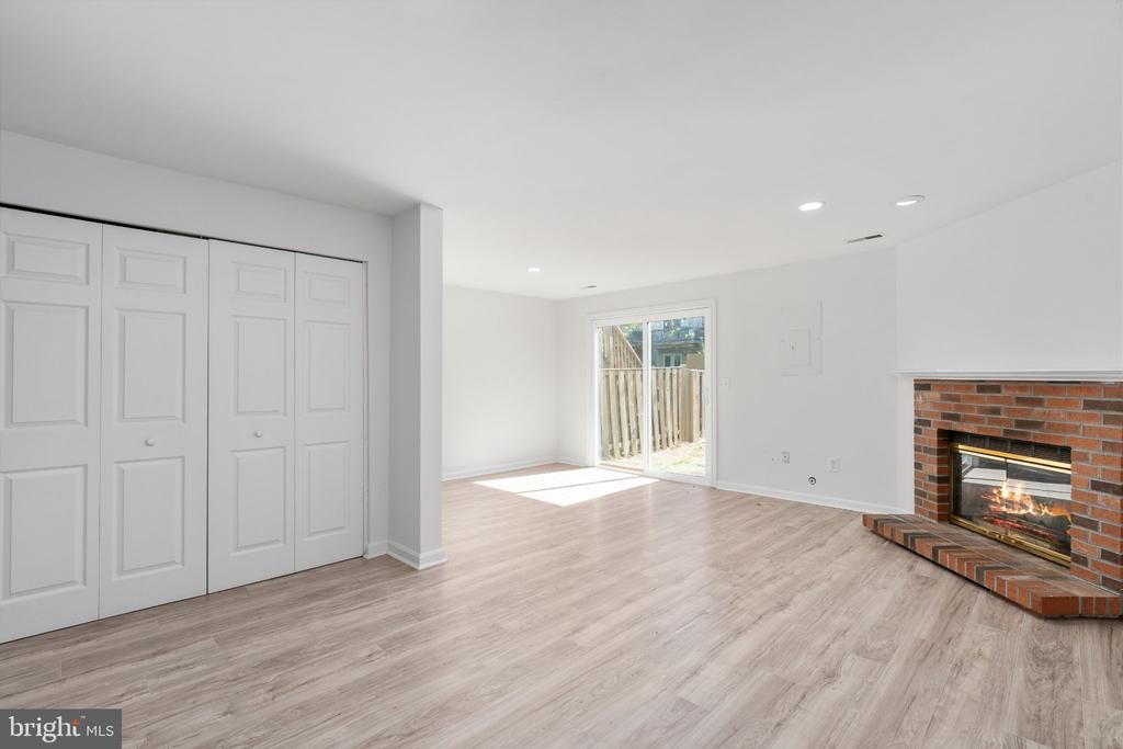 10701 GIDEON CT, FREDERICKSBURG, Virginia 22407, 3 Bedrooms Bedrooms, ,3 BathroomsBathrooms,Residential,BALLANTRAYE,10701 GIDEON CT,VASP2040772 MLS # VASP2040772