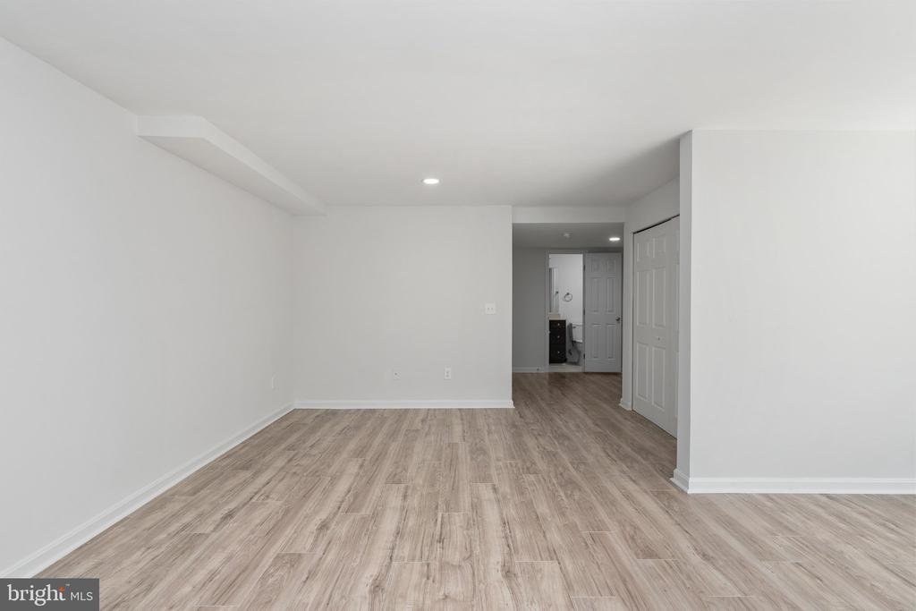 10701 GIDEON CT, FREDERICKSBURG, Virginia 22407, 3 Bedrooms Bedrooms, ,3 BathroomsBathrooms,Residential,BALLANTRAYE,10701 GIDEON CT,VASP2040772 MLS # VASP2040772