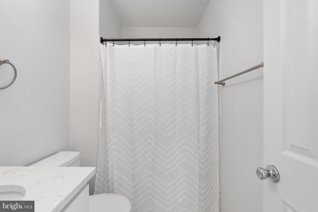 10701 GIDEON CT, FREDERICKSBURG, Virginia 22407, 3 Bedrooms Bedrooms, ,3 BathroomsBathrooms,Residential,BALLANTRAYE,10701 GIDEON CT,VASP2040772 MLS # VASP2040772