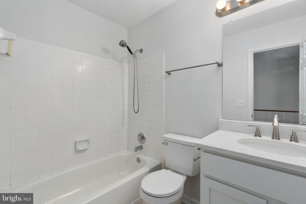 10701 GIDEON CT, FREDERICKSBURG, Virginia 22407, 3 Bedrooms Bedrooms, ,3 BathroomsBathrooms,Residential,BALLANTRAYE,10701 GIDEON CT,VASP2040772 MLS # VASP2040772