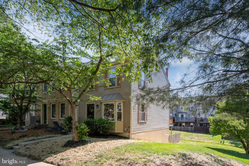 10701 GIDEON CT, FREDERICKSBURG, Virginia 22407, 3 Bedrooms Bedrooms, ,3 BathroomsBathrooms,Residential,BALLANTRAYE,10701 GIDEON CT,VASP2040772 MLS # VASP2040772