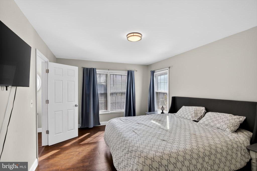 719 ACORN CT, WARRENTON, Virginia 20186, 4 Bedrooms Bedrooms, ,3 BathroomsBathrooms,Residential,719 ACORN CT,VAFQ2021652 MLS # VAFQ2021652