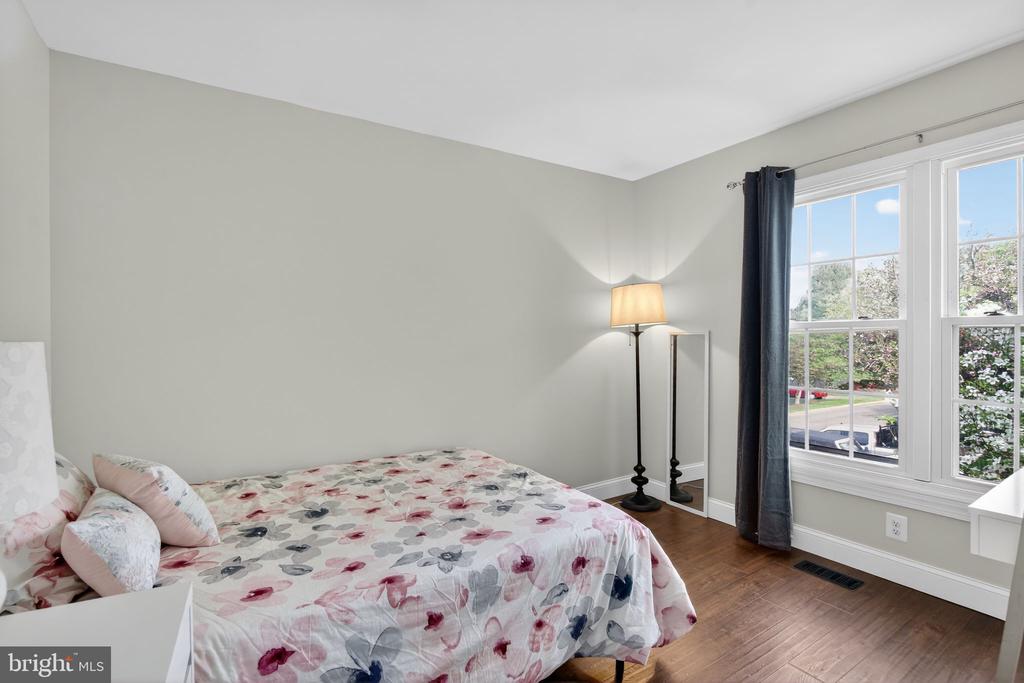 719 ACORN CT, WARRENTON, Virginia 20186, 4 Bedrooms Bedrooms, ,3 BathroomsBathrooms,Residential,719 ACORN CT,VAFQ2021652 MLS # VAFQ2021652