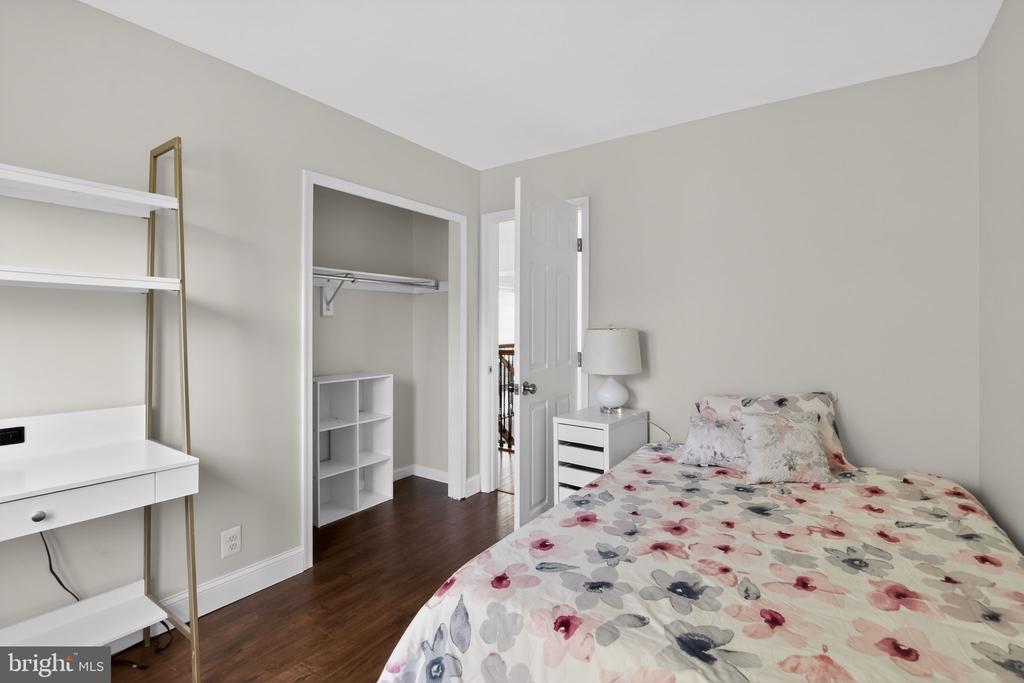 719 ACORN CT, WARRENTON, Virginia 20186, 4 Bedrooms Bedrooms, ,3 BathroomsBathrooms,Residential,719 ACORN CT,VAFQ2021652 MLS # VAFQ2021652