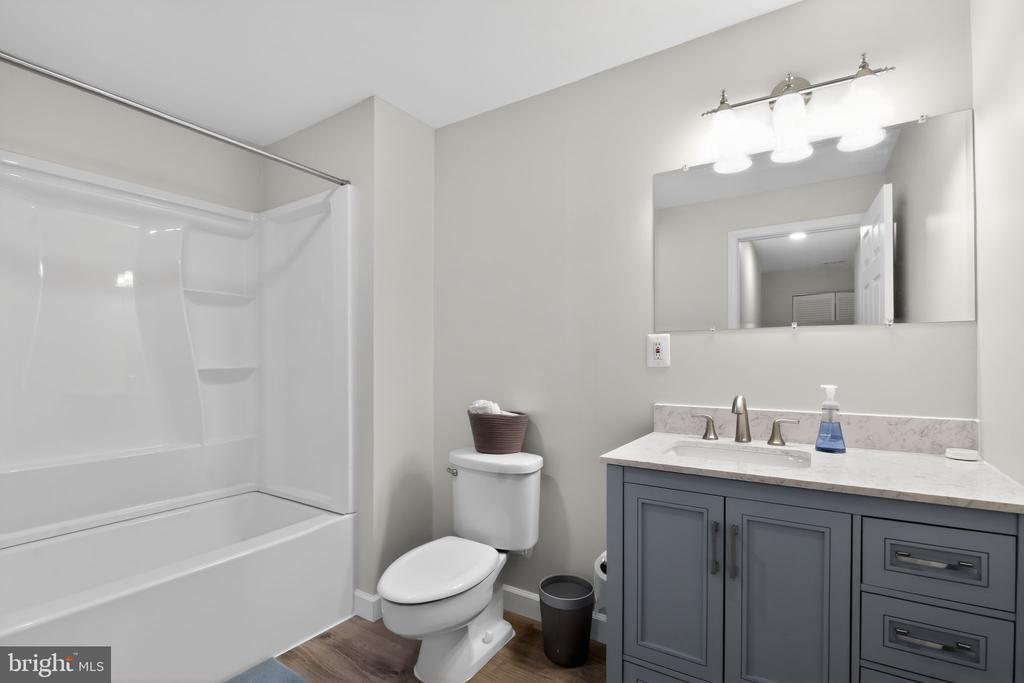 719 ACORN CT, WARRENTON, Virginia 20186, 4 Bedrooms Bedrooms, ,3 BathroomsBathrooms,Residential,719 ACORN CT,VAFQ2021652 MLS # VAFQ2021652