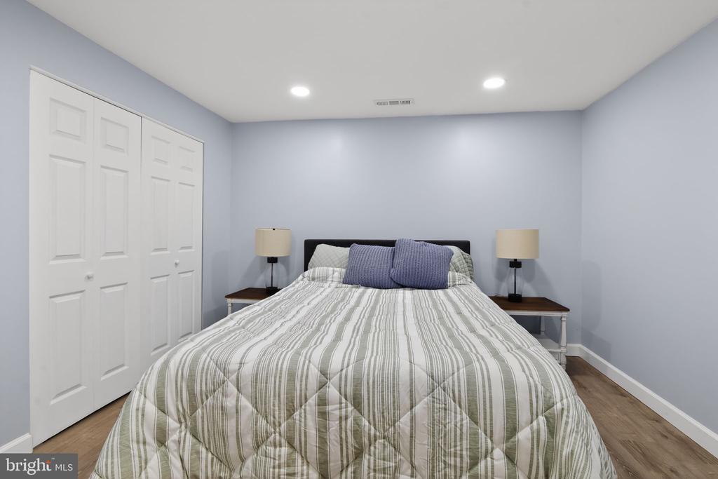 719 ACORN CT, WARRENTON, Virginia 20186, 4 Bedrooms Bedrooms, ,3 BathroomsBathrooms,Residential,719 ACORN CT,VAFQ2021652 MLS # VAFQ2021652