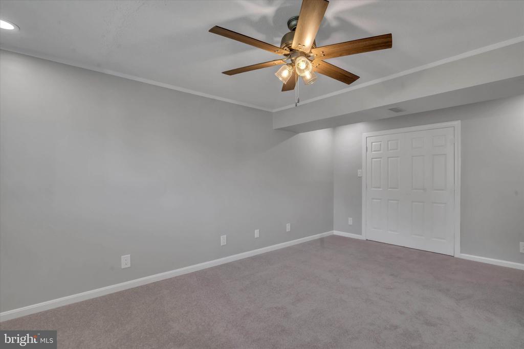 7403 N KATIE DR, FREDERICKSBURG, Virginia 22407, 3 Bedrooms Bedrooms, ,2 BathroomsBathrooms,Residential,7403 N KATIE DR,VASP2041178 MLS # VASP2041178