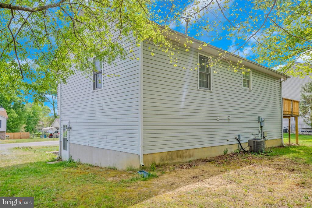7403 N KATIE DR, FREDERICKSBURG, Virginia 22407, 3 Bedrooms Bedrooms, ,2 BathroomsBathrooms,Residential,7403 N KATIE DR,VASP2041178 MLS # VASP2041178