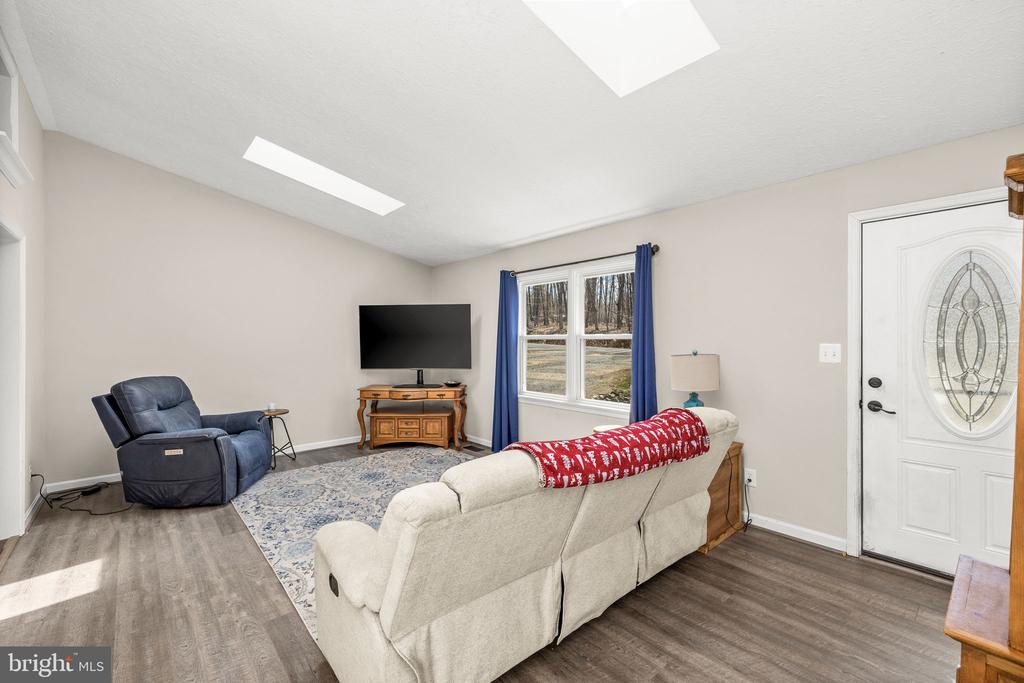 13410 WILDERNESS PARK DR, SPOTSYLVANIA, Virginia 22551, 3 Bedrooms Bedrooms, ,2 BathroomsBathrooms,Residential,13410 WILDERNESS PARK DR,VASP2041176 MLS # VASP2041176