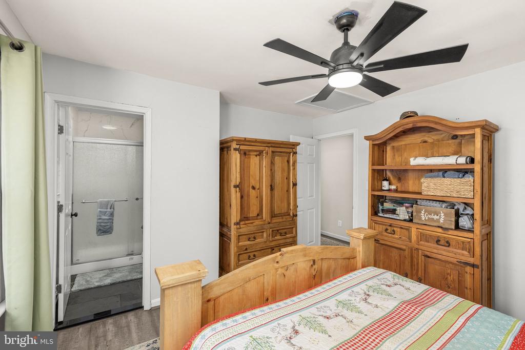 13410 WILDERNESS PARK DR, SPOTSYLVANIA, Virginia 22551, 3 Bedrooms Bedrooms, ,2 BathroomsBathrooms,Residential,13410 WILDERNESS PARK DR,VASP2041176 MLS # VASP2041176