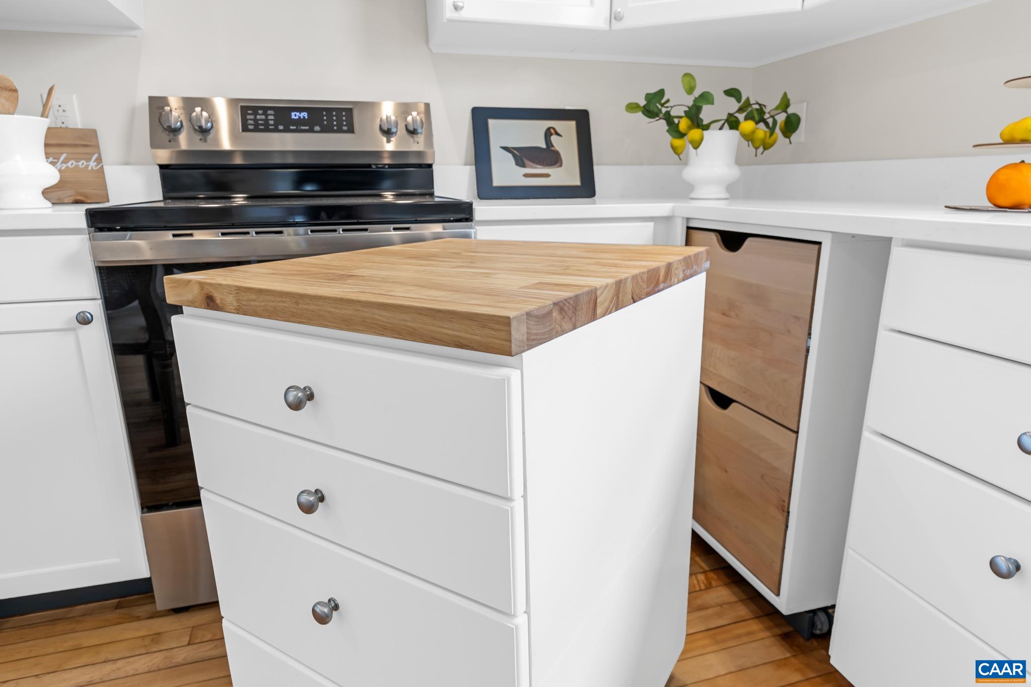 708 BLENHEIM AVE, CHARLOTTESVILLE, Virginia 22902, 3 Bedrooms Bedrooms, ,2 BathroomsBathrooms,Residential,708 BLENHEIM AVE,673456 MLS # 673456