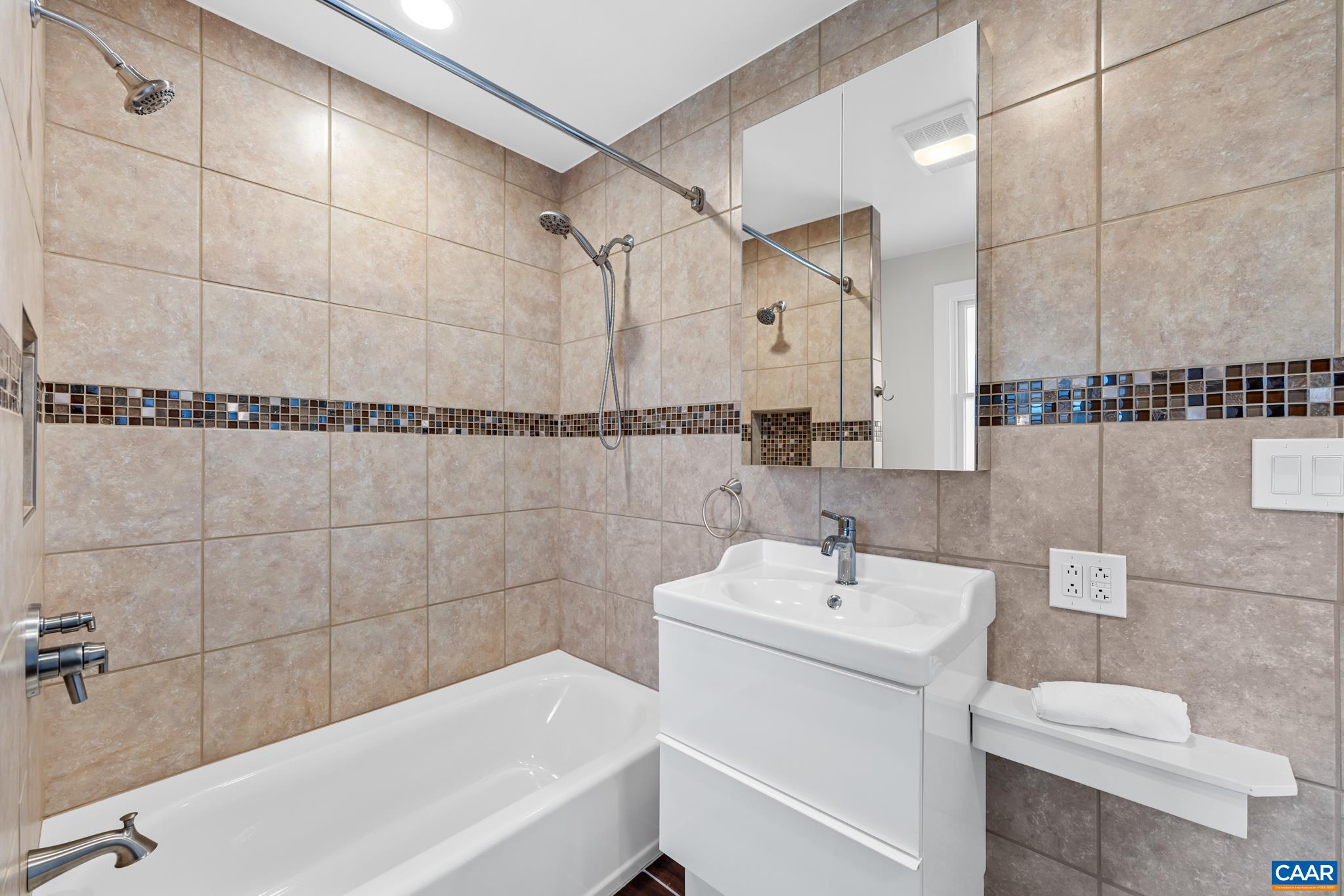 708 BLENHEIM AVE, CHARLOTTESVILLE, Virginia 22902, 3 Bedrooms Bedrooms, ,2 BathroomsBathrooms,Residential,708 BLENHEIM AVE,673456 MLS # 673456