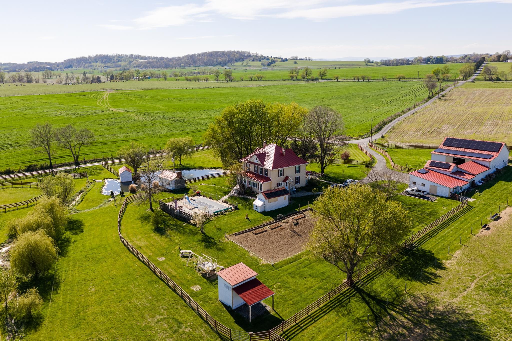 235 FAIRVIEW CHURCH RD, TIMBERVILLE, Virginia 22853, 3 Bedrooms Bedrooms, ,2 BathroomsBathrooms,Residential,Barrington Farm,235 FAIRVIEW CHURCH RD,675689 MLS # 675689