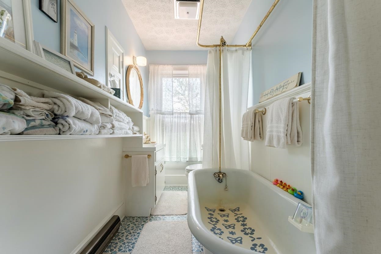 235 FAIRVIEW CHURCH RD, TIMBERVILLE, Virginia 22853, 3 Bedrooms Bedrooms, ,2 BathroomsBathrooms,Residential,Barrington Farm,235 FAIRVIEW CHURCH RD,675689 MLS # 675689