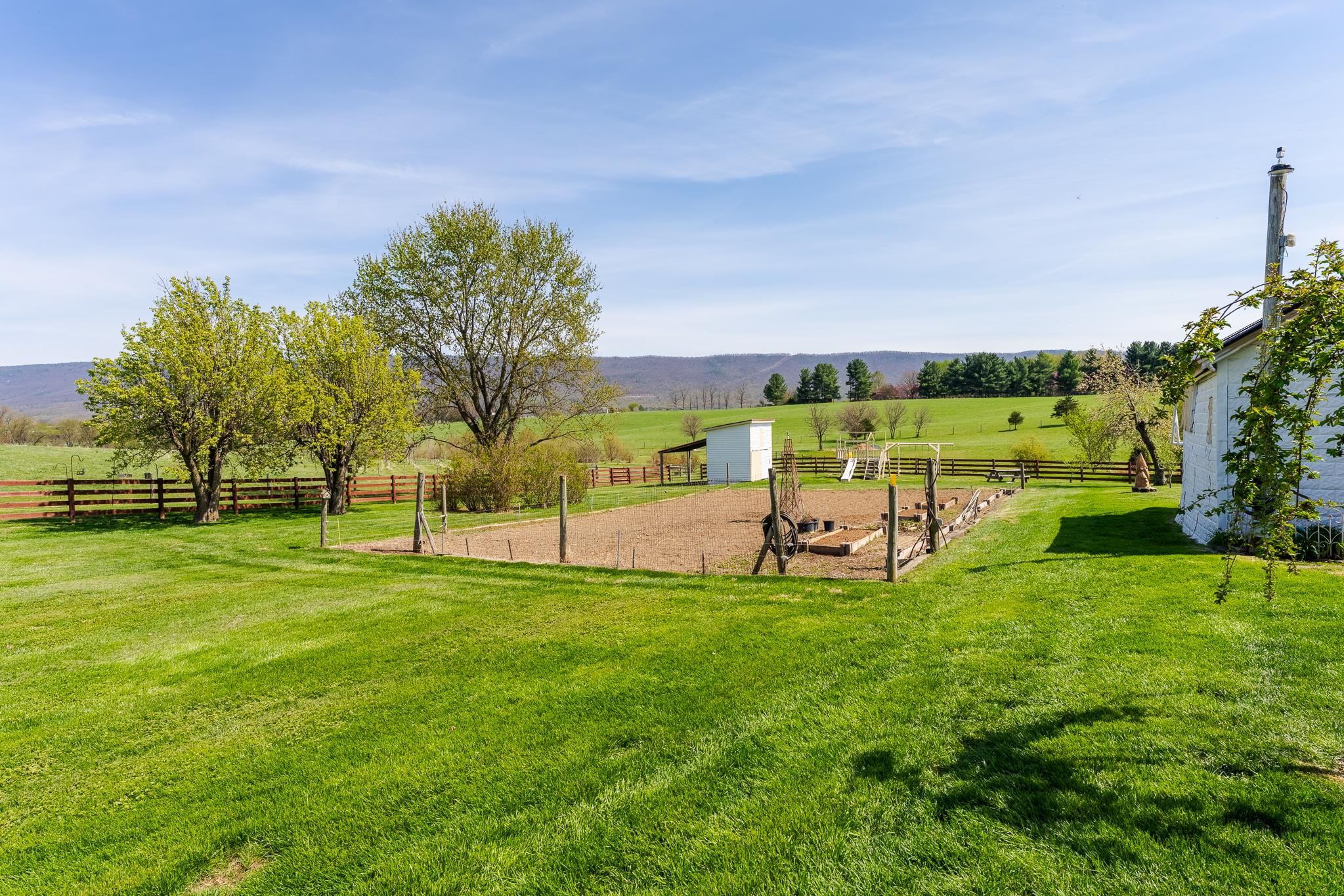 235 FAIRVIEW CHURCH RD, TIMBERVILLE, Virginia 22853, 3 Bedrooms Bedrooms, ,2 BathroomsBathrooms,Residential,Barrington Farm,235 FAIRVIEW CHURCH RD,675689 MLS # 675689