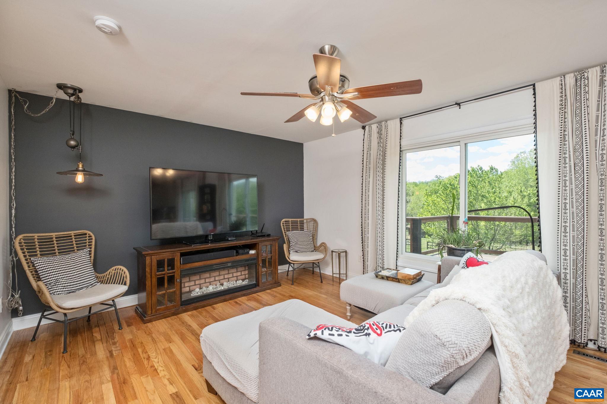 164 SUNNYSIDE LN, AFTON, Virginia 22920, 4 Bedrooms Bedrooms, ,3 BathroomsBathrooms,Residential,164 SUNNYSIDE LN,676042 MLS # 676042