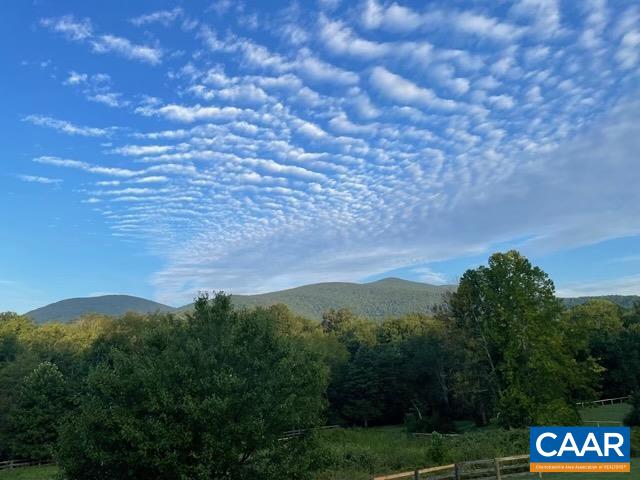 164 SUNNYSIDE LN, AFTON, Virginia 22920, 4 Bedrooms Bedrooms, ,3 BathroomsBathrooms,Residential,164 SUNNYSIDE LN,676042 MLS # 676042