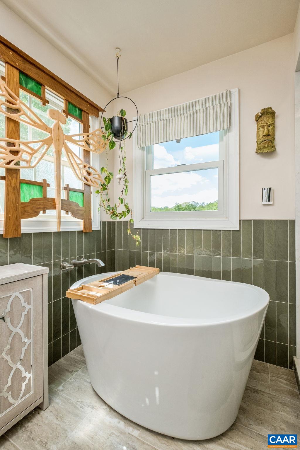 164 SUNNYSIDE LN, AFTON, Virginia 22920, 4 Bedrooms Bedrooms, ,3 BathroomsBathrooms,Residential,164 SUNNYSIDE LN,676042 MLS # 676042