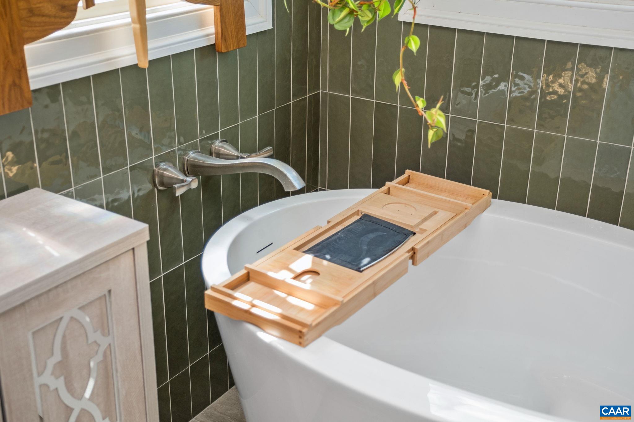 164 SUNNYSIDE LN, AFTON, Virginia 22920, 4 Bedrooms Bedrooms, ,3 BathroomsBathrooms,Residential,164 SUNNYSIDE LN,676042 MLS # 676042