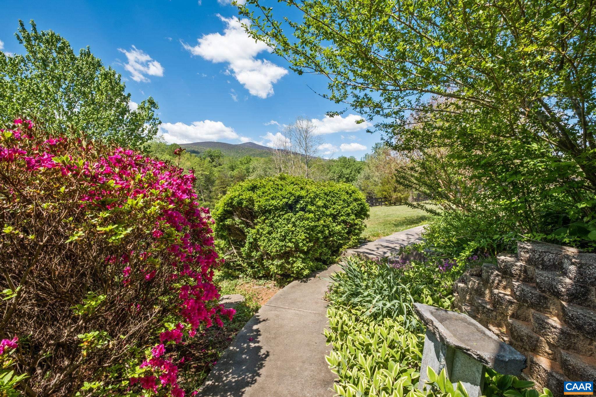 164 SUNNYSIDE LN, AFTON, Virginia 22920, 4 Bedrooms Bedrooms, ,3 BathroomsBathrooms,Residential,164 SUNNYSIDE LN,676042 MLS # 676042